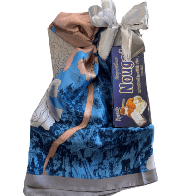 Scarf and Nougat